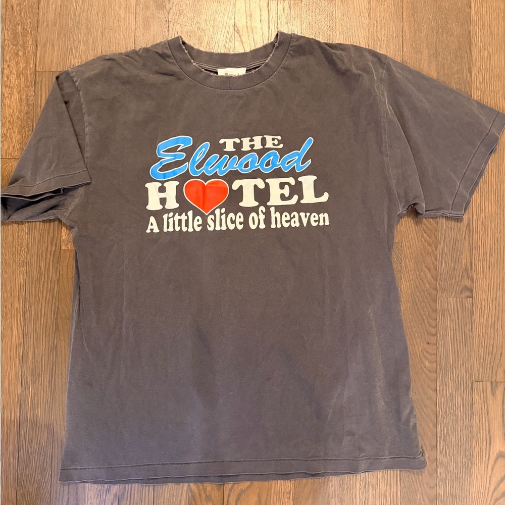 Elwood Hotel Graphic Tee - Charcoal